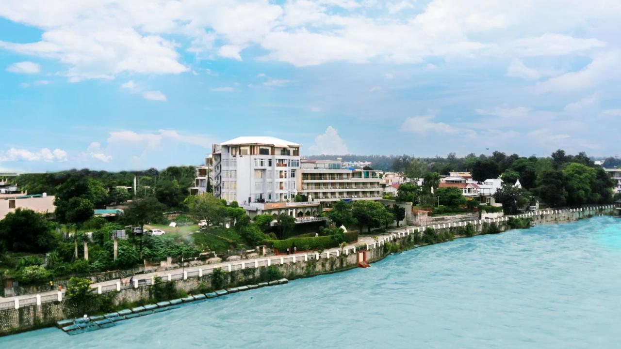Ganga Kinare- A Riverside Boutique Resort, Rishīkesh Buitenkant foto