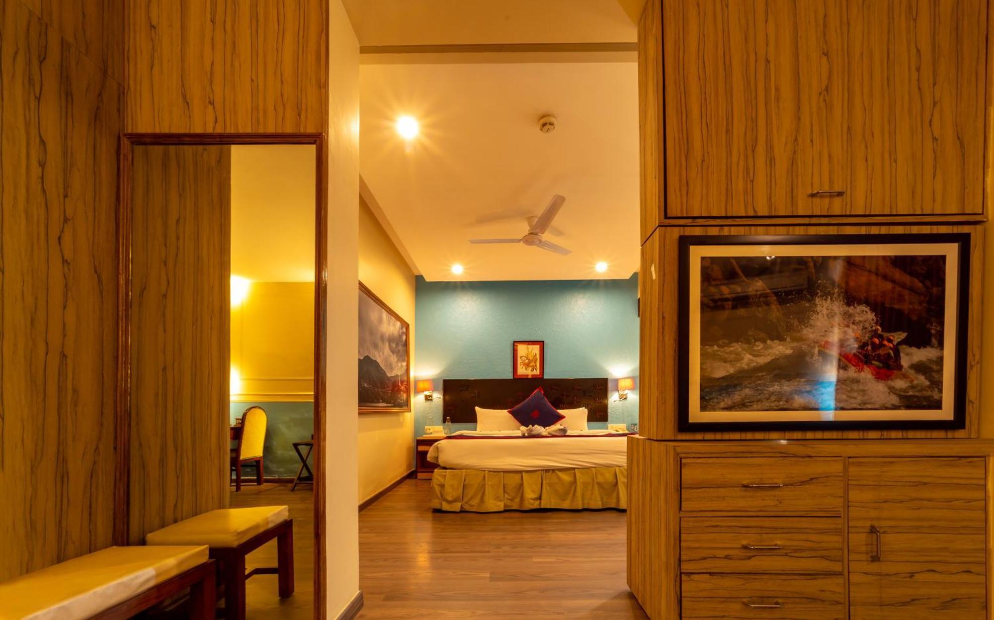 Ganga Kinare- A Riverside Boutique Resort, Rishīkesh Buitenkant foto